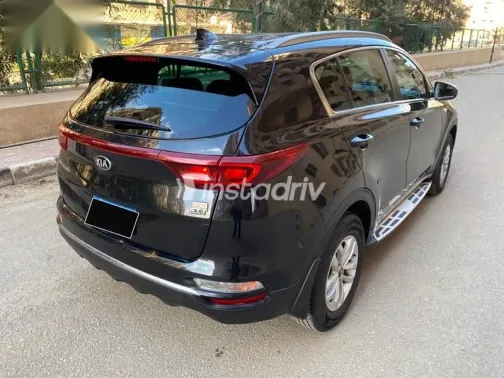 كيا سبورتاج 2022 أسود مستعملة للبيع - 1