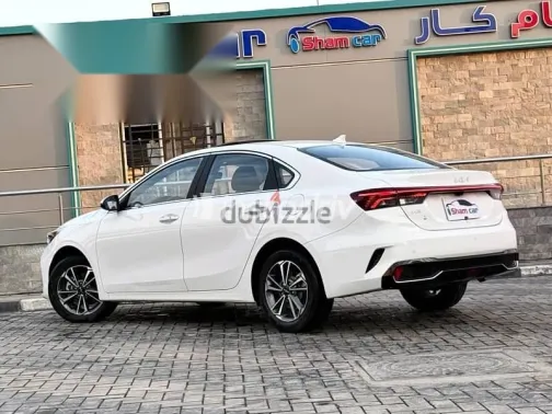 كيا K3 2024 أبيض مستعملة للبيع - 2