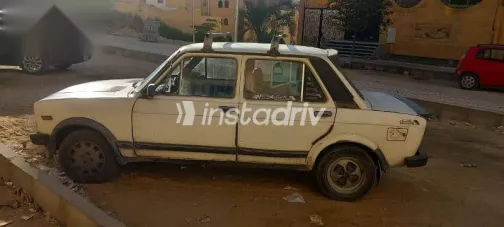 فيات 128 1987 أبيض مستعملة للبيع - 2