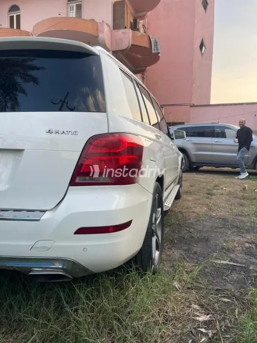 مرسيدس GLK 250 2015 أبيض مستعملة للبيع - 1