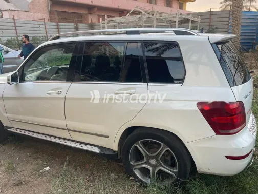 مرسيدس GLK 250 2015 أبيض مستعملة للبيع - 2
