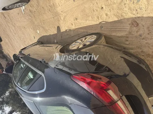 اوبل أسترا 2017 أبيض مستعملة للبيع - 4