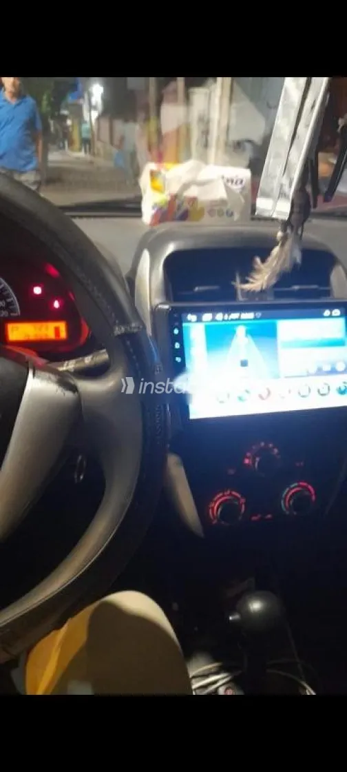 نيسان صنى 2018 أبيض مستعملة للبيع - 1