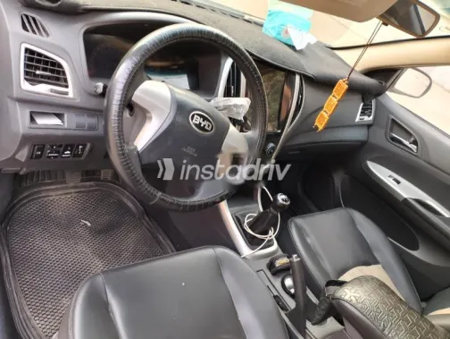 بى واى دى‬ F3 2024 أبيض مستعملة للبيع - 4