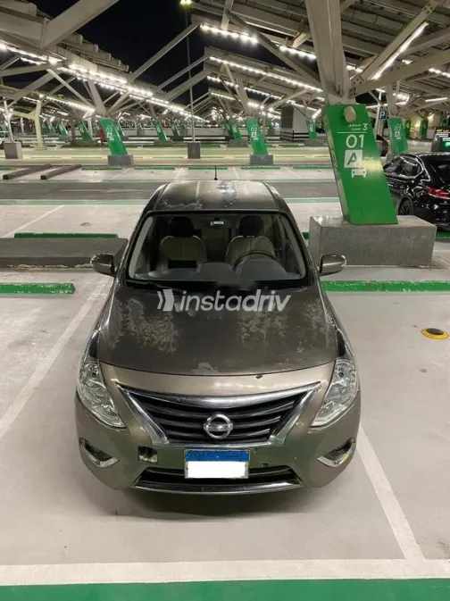 Nissan Sunny 2017 Bronze Used for Sale - 4