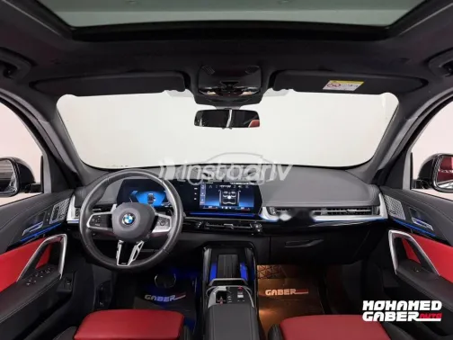 بي ام دبليو X1 2025 أسود مستعملة للبيع - 4