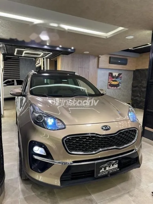 كيا سبورتاج 2019 ذهبي مستعملة للبيع - 2