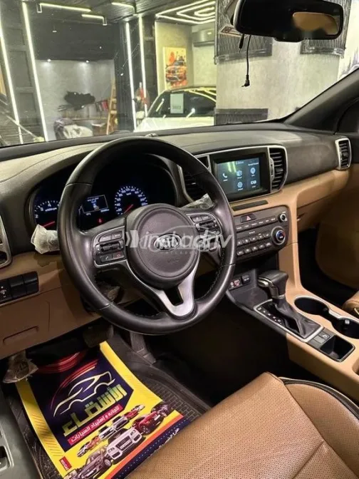 كيا سبورتاج 2019 ذهبي مستعملة للبيع - 4