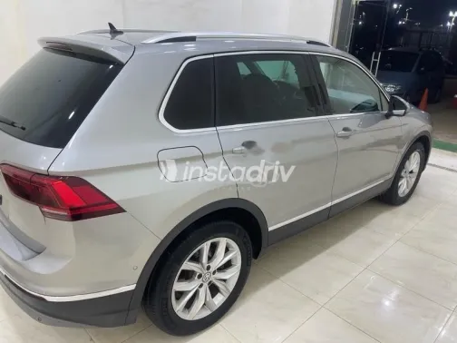 فولكس فاغن تيجون 2020 ذهبي مستعملة للبيع - 4