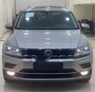 Volkswagen Tiguan 2020 Gold Used for Sale