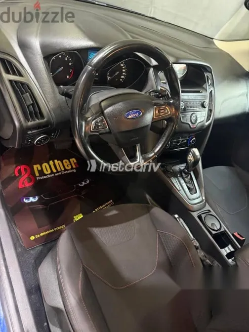 فورد فوكس 2017 أزرق غامق مستعملة للبيع - 9