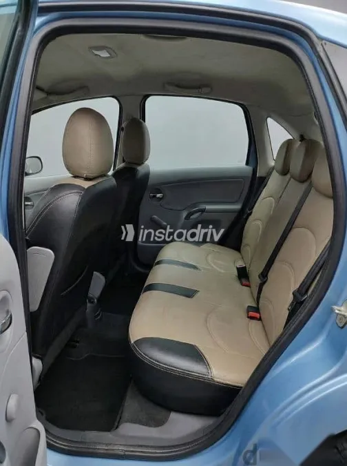 سيتروين C3 2004 أزرق غامق مستعملة للبيع - 3