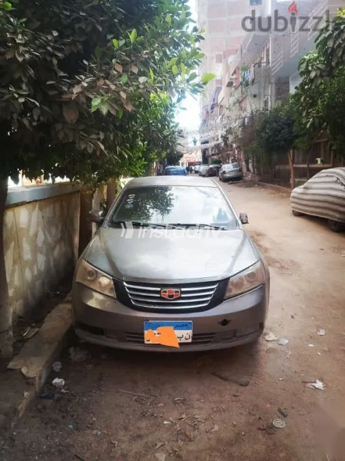 جيلي امجراند 2015 رمادي مستعملة للبيع - 1