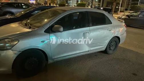 تويوتا ياريس 2009 رمادي مستعملة للبيع - 5