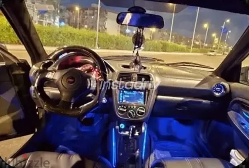 سوبارو امبريزا 2004 أزرق غامق مستعملة للبيع - 4