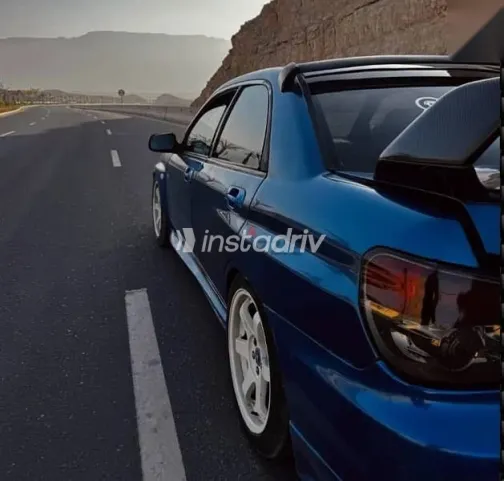 سوبارو امبريزا 2004 أزرق غامق مستعملة للبيع - 6