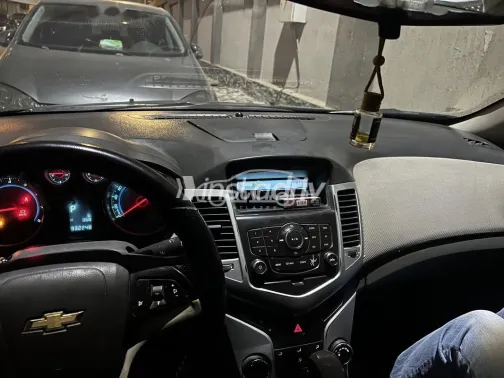 شيفروليه كروز 2010 أسود مستعملة للبيع - 2