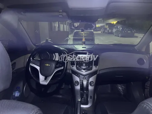 شيفروليه كروز 2010 أسود مستعملة للبيع - 4