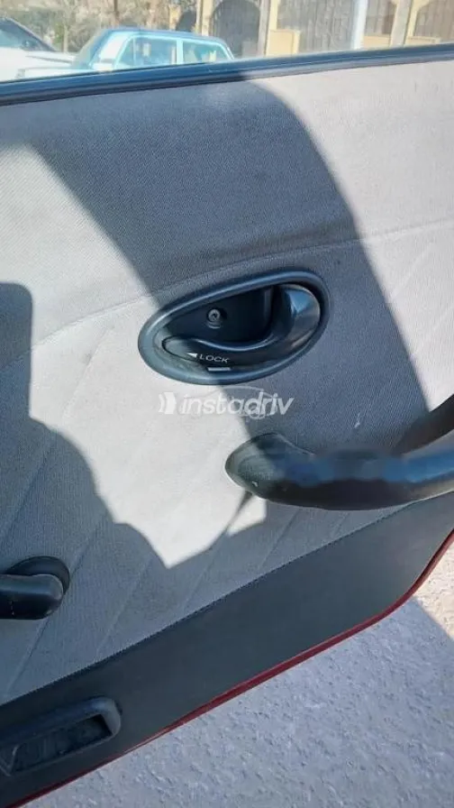 فيات سينا 2008 أحمر غامق مستعملة للبيع - 2