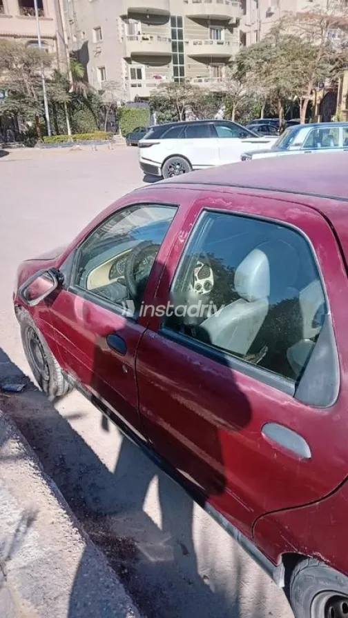 فيات سينا 2008 أحمر غامق مستعملة للبيع - 5