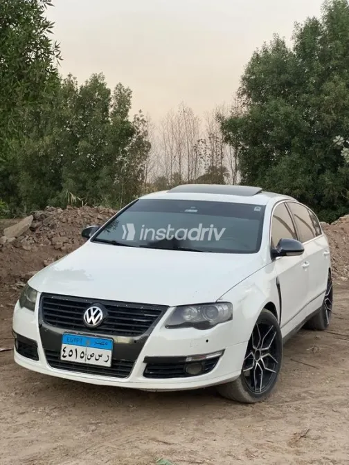 فولكس فاغن باسات 2009 أبيض مستعملة للبيع - 3