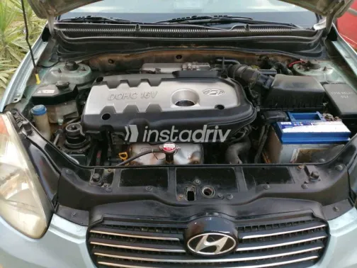 هيونداي اكسنت 2006 أبيض مستعملة للبيع - 4