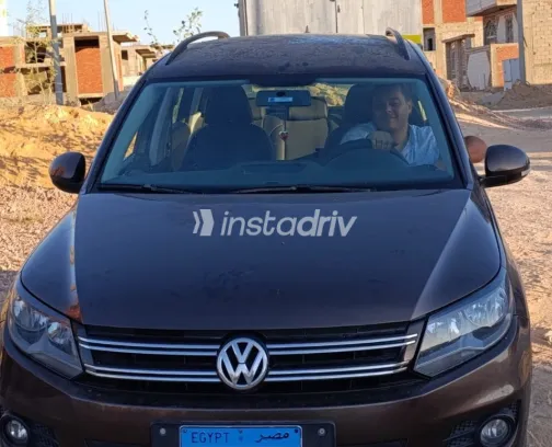 فولكس فاغن تيجون 2015 أبيض مستعملة للبيع - 1