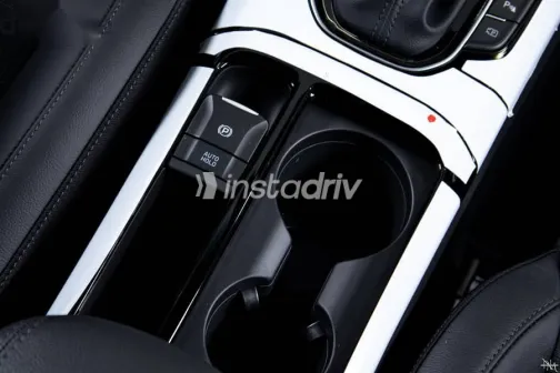 هيونداي I30 2026 فضي جديدة للبيع - 4