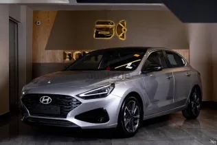 هيونداي I30 2026 فضي جديدة للبيع