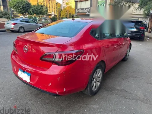 اوبل أسترا 2016 أحمر مستعملة للبيع - 10