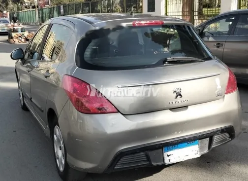 Peugeot 308 2013 Gold Used for Sale - 3