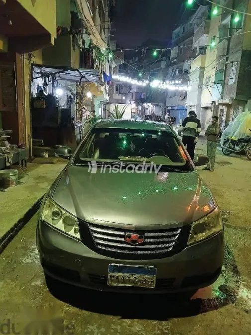 جيلي امجراند 2015 رمادي مستعملة للبيع - 4