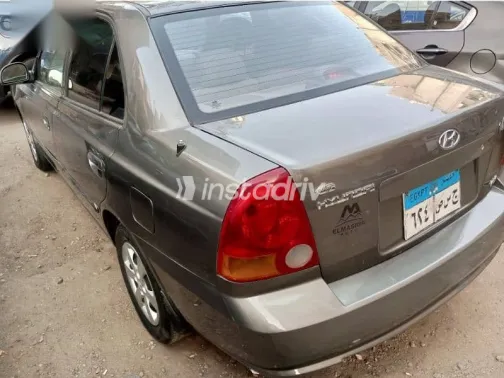 هيونداي فيرنا 2017 رمادي مستعملة للبيع - 1