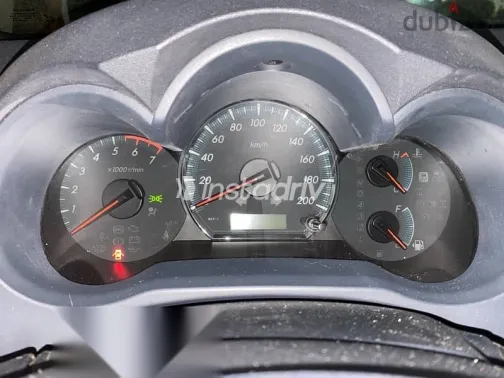 تويوتا فورتشنر 2016 فضي مستعملة للبيع - 4