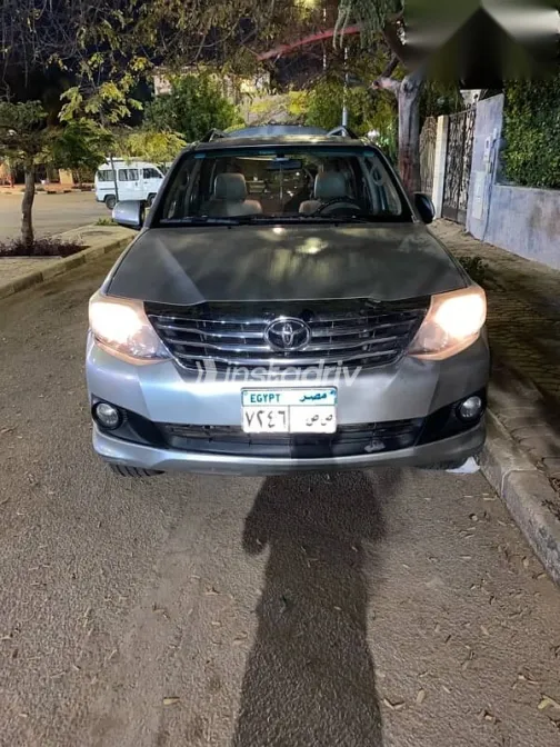 تويوتا فورتشنر 2016 فضي مستعملة للبيع - 5