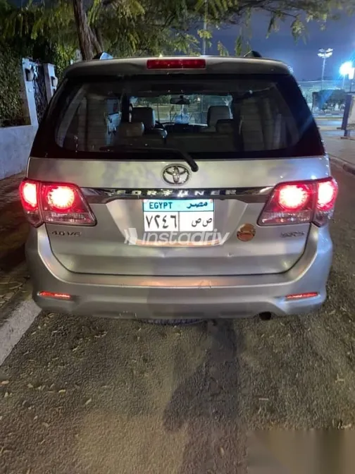 تويوتا فورتشنر 2016 فضي مستعملة للبيع - 6