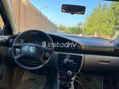 سكودا اوكتافيا 2000 أزرق غامق مستعملة للبيع - 5