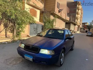 سكودا اوكتافيا 2000 أزرق غامق مستعملة للبيع
