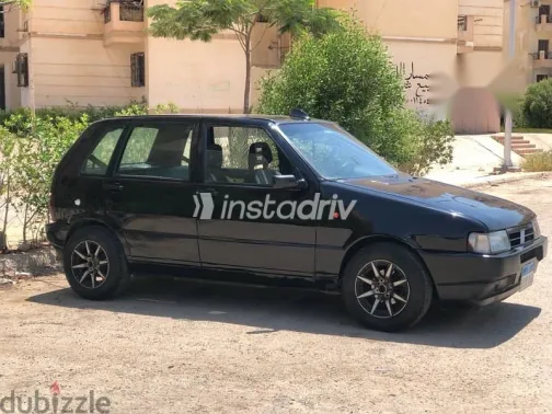 فيات اونو 1994 أسود مستعملة للبيع - 2