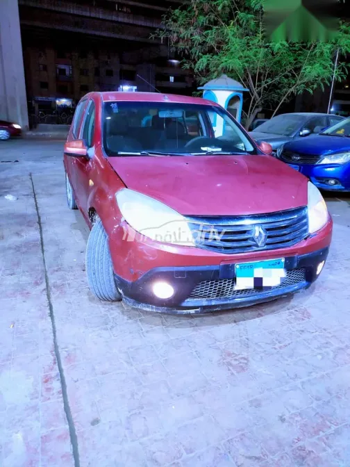 Renault Sandero 2012 Red Used for Sale - 1