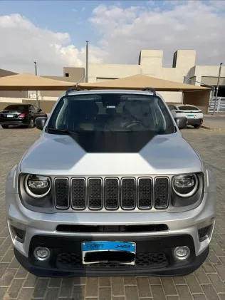 Jeep Renegade 2021 Gray Used for Sale