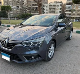 رينو ميجان 2020 رمادي مستعملة للبيع