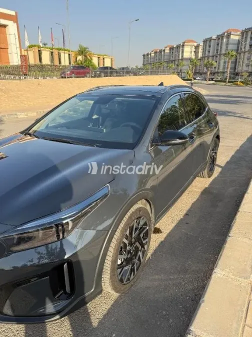 Kia Xceed 2025 White Used for Sale - 5