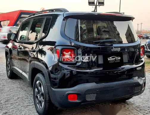 جيب رينيجيد 2018 أسود مستعملة للبيع - 4