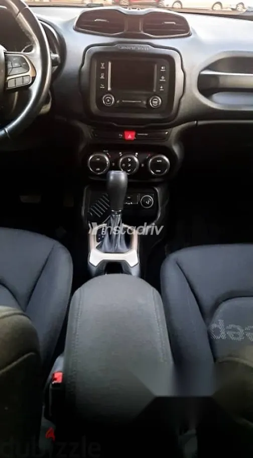 جيب رينيجيد 2018 أسود مستعملة للبيع - 7