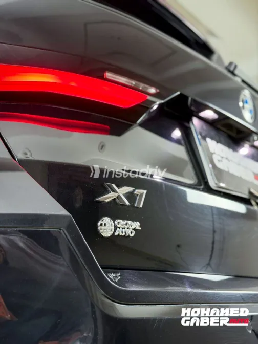 بي ام دبليو X1 2025 أبيض مستعملة للبيع - 6