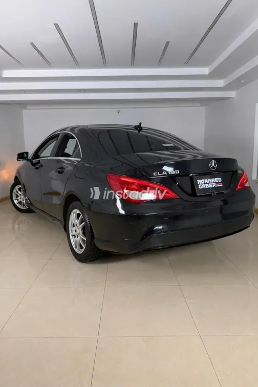 مرسيدس CLA 180 2015 أبيض مستعملة للبيع - 1