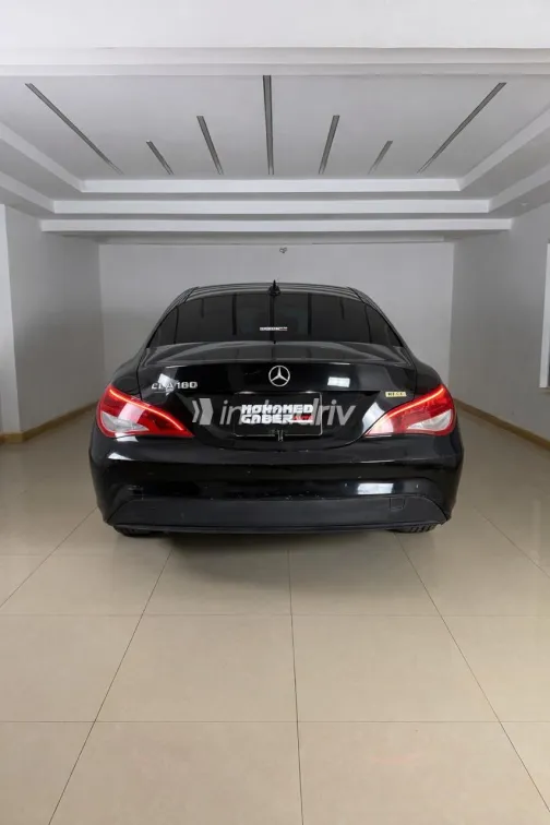 مرسيدس CLA 180 2015 أبيض مستعملة للبيع - 4