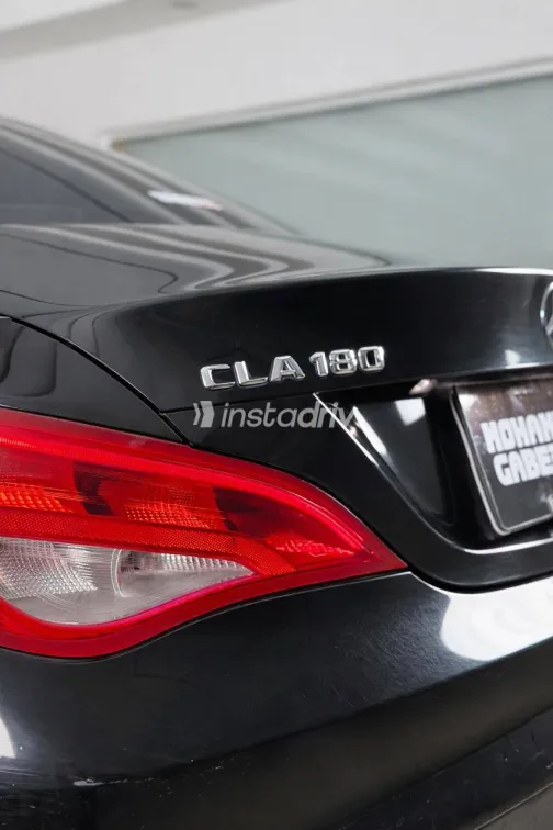 مرسيدس CLA 180 2015 أبيض مستعملة للبيع - 6