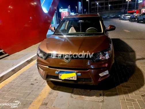 Ssang Yong Tivoli 2017 White Used for Sale - 3